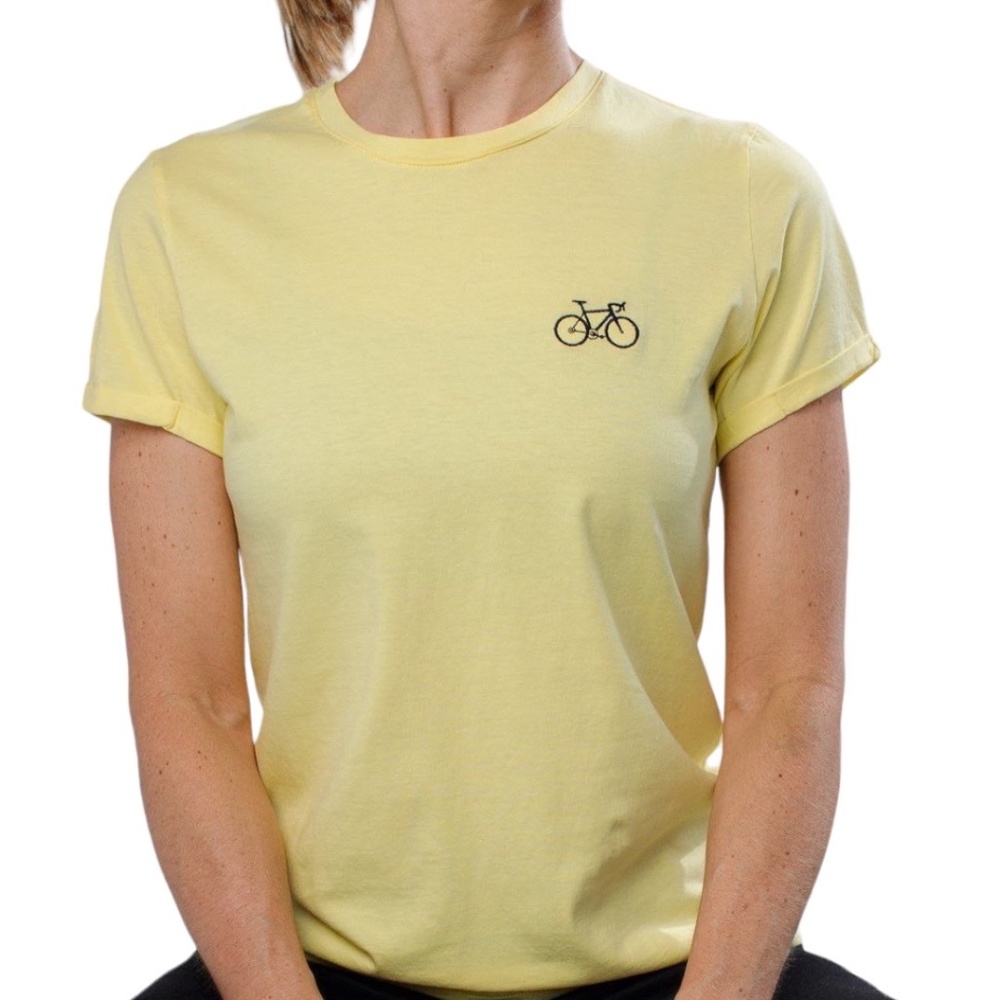 Women T-shirt Essential